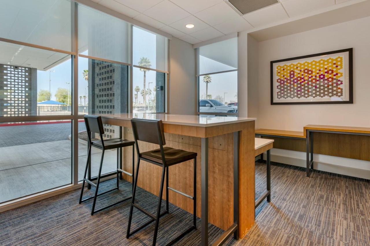 Holiday Inn Express & Suites - Phoenix Dwtn - State Capitol By Ihg Kültér fotó